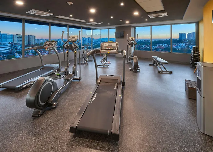 Hotel Express By Marriott Ciudad De Interlomas 3*