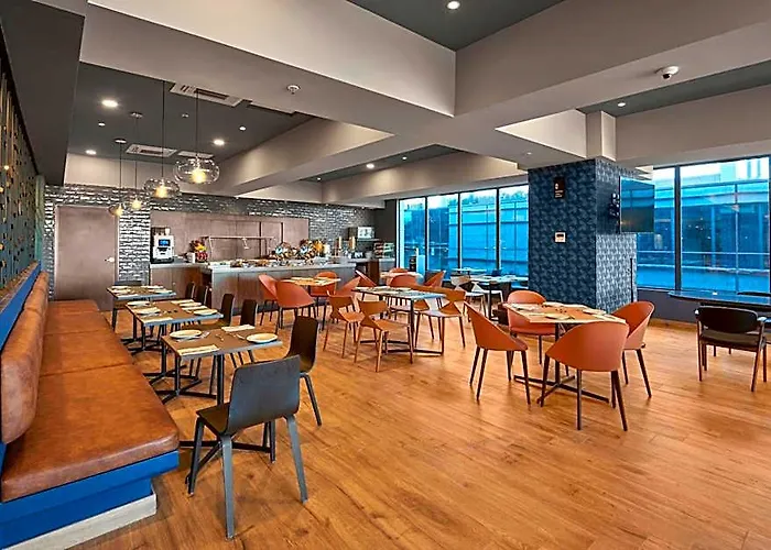 Hotel Express By Marriott Ciudad De Interlomas Mexico City